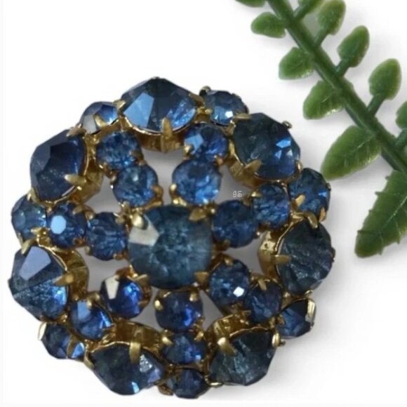 Vintage Gold-tone Signed Czechoslovakia Blue Rhinestone Brooch • Prong‑Set - Picture 12 of 13